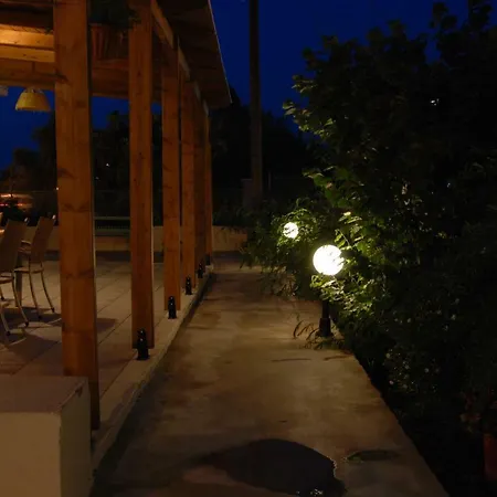 Grandmum's Counrty House /faliraki Landhaus *